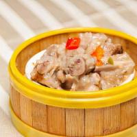 Spare Ribs With Rice Noodles  排骨腸 · 