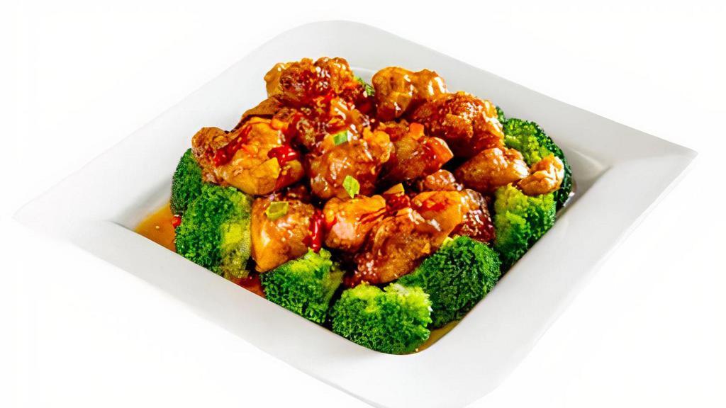 General Tso'S Chicken 左宗雞 · Served with white rice.