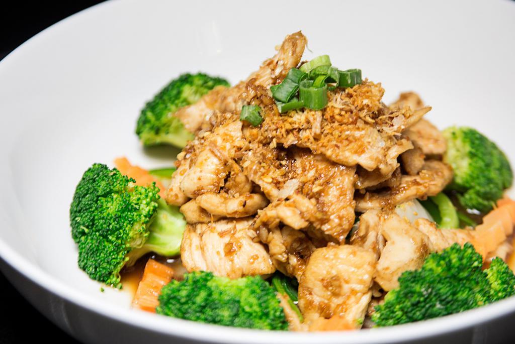 Garlic Sauce (Pad Gra Tiam) · Sauteed with garlic and black pepper, served over steamed vegetables.