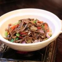 Teatree Mushroom (With Ground Meat) 干烧茶树枯（有肉末） · Mild. Can Be Done Non-Spicy.