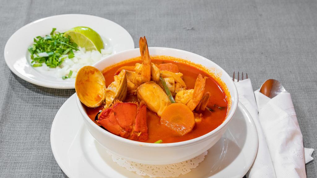 Sopa De Mariscos Picante · Spicy. Seafood soup.