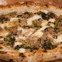Salsiccia Friarelli · imported smoked buffalo mozzarella, broccoli rabe, sausage, extra virgin olive oil