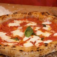 Margherita · tomato sauce, fresh mozzarella, grana, basil, extra virgin olive oil (V)