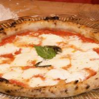 Ricotta · tomato sauce, fresh mozzarella, ricotta, grana, basil, extra virgin olive oil (V)