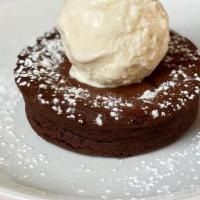 Flourless Chocolate Cake To Go · whipped cream