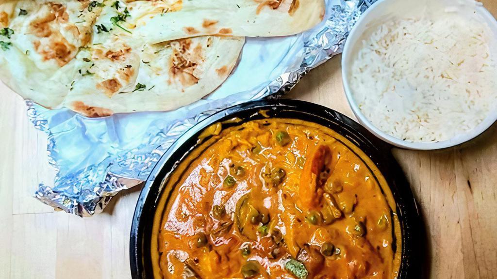 Any Two Meat Curry With Rice And Naan Bread · 