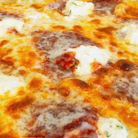 Cafona · Ricotta, pepperoni, sauce and mozzarella cheese.