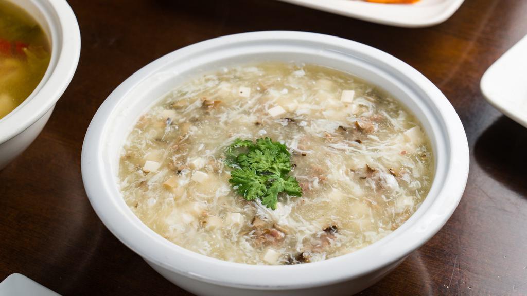 West Lake Beef Soup Gf · Starch based soup with minced beef, tofu & black mushroom