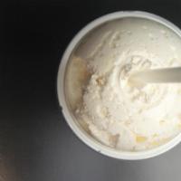 Vanilla Milkshake · 16oz - Made with Nasto's Ice cream.