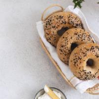 Everything Bagel · Add your favorite toppings!