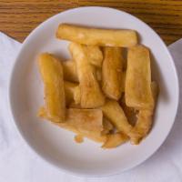Yuca Frita · Fried cassava.