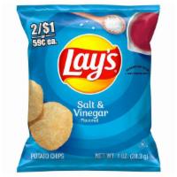 Lay'S Salt & Vinegar Flavored Potato Chips · 1 oz