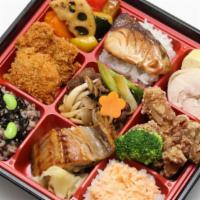 Ootoya Gozen Bento · Clockwise from the top left: 1. Fried vegetables served with a sweet and sour vinegar sauce,...