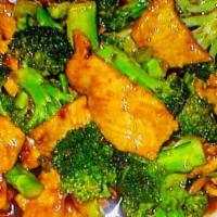 Chicken W. Broccoli水芥兰鸡 · 