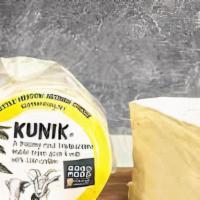 Kunik Mini · Past cow and goat - Kunik is a unique and voluptuous triple crème cheese only made in Thurma...