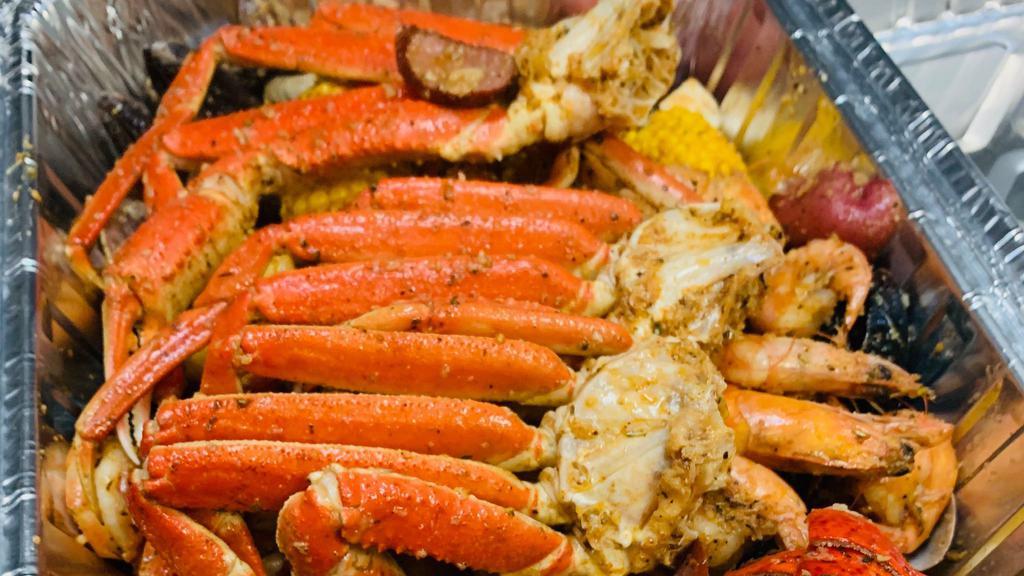 Party Of 5 · 1LB snow crab legs,2pc lobster tail,2LB shrimp(head off),1 LB crawfish,1LB black mussels,1/2 LB sausage ,6corn,6potatos,1 fried shrimps basket with french fries
