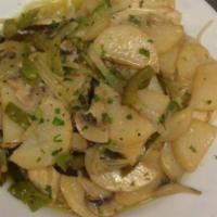 Chicken Murphy · Onions, peppers, mushrooms and fresh potatoes with light garlic with white sauce. Hot or swe...