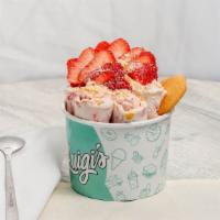 Strawberry Shortcake · Vanilla Cream, Fresh Strawberries, Nilla Wafers & Whipped Cream
