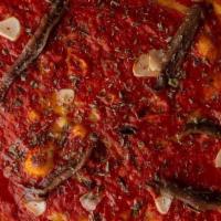 Marinara · Tomato sauce, garlic, anchovies, oregano, olive oil.