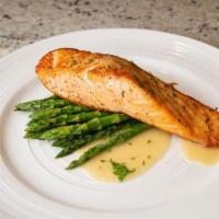 Salmone · Seared salmon, asparagus, lemon butter