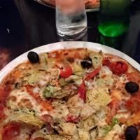 Alfredo Special Pizza · With broccoli chicken, and Alfredo sauce.