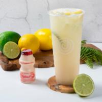 Fruit Yakult  · Freshly squeezed fruit juice paired with probiotic Yakult. 
Non-caffeinated.

Choose your fa...