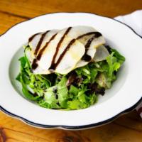 Mixed Market Greens And Pears Salad · MISTE e PERE	
Mixed Market Greens, Organic Pears, Balsamic Vinegar