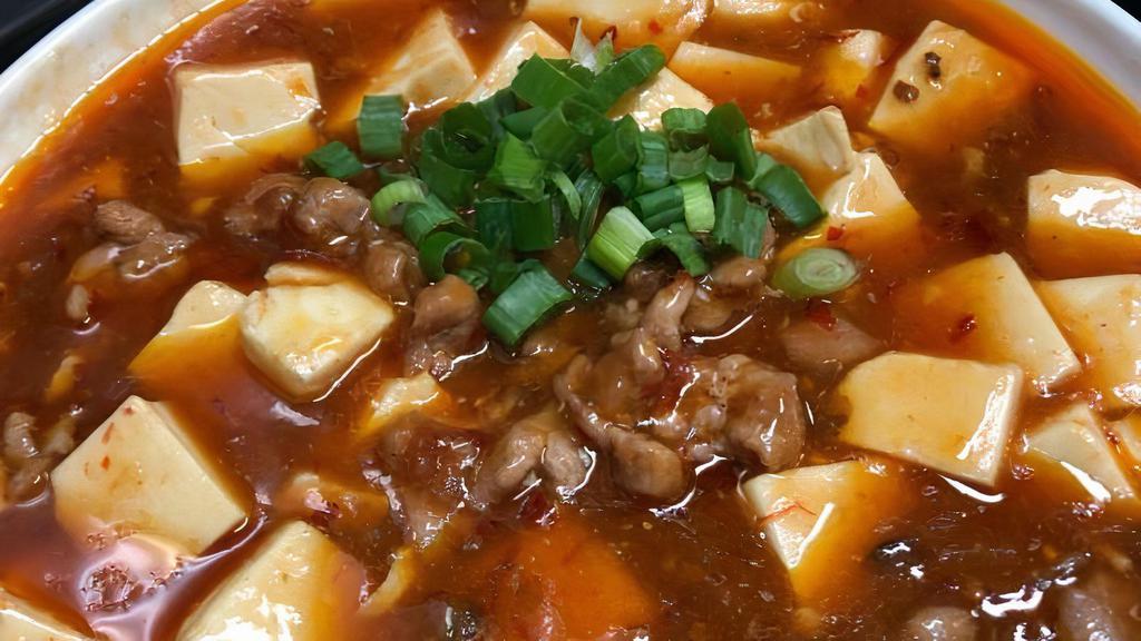Bean Curd With Minced Pork (Meat Or No Meat) / 麻婆豆腐 · Spicy.
