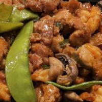 Chicken & Shrimp · Diced chicken & shrimp w. red bell pepper, snow peas & mushroom