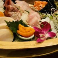 Sashimi Appetizer · Seven pieces sashimi.
