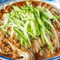 炸酱面Zha Jiang Noodles · Caramelized ground pork, soybean, and cucumber.