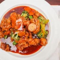 General Tso'S Chicken · Hot & Spicy. Crispy golden tender chicken morsels with a healthy blend of vegetable.
