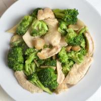 Chicken & Broccoli Pasta · Strips of grilled or sautéed chicken with broccoli, sautéed in garlic & oil.