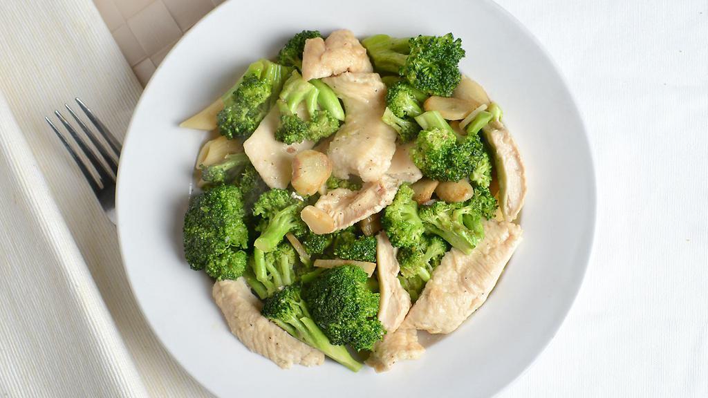 Chicken & Broccoli Pasta · Strips of grilled or sautéed chicken with broccoli, sautéed in garlic & oil.