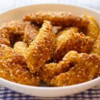 Honey Bbq Chicken Tenders (5 Pieces) · Delicious Chicken Tenders tossed in Honey BBQ sauce. Served with customer's preference of di...