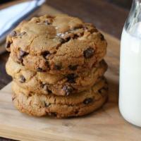 Bowery Road Chocolate Chip Cookies · almond, chocolate