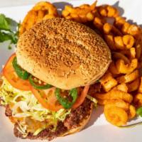 Classic Cheeseburger · Lettuce, tomato and mayo