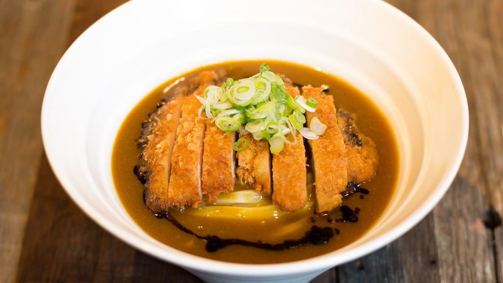 Katsu Curry Udon · Cutlet on the curry udon.