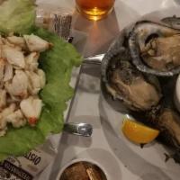 Seafood Fradiavlo Linguine  · Spicy or mild marinara. Served w/ mussels, little neck clams, shrimp and calamari.