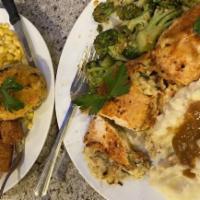 Fried Seafood Special · Baked clam, deep sea scallops, golden fried shrimp and filet of flounder.