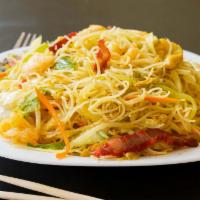 Singapore Rice Noodles · Hot and spicy. Chicken, pork, shrimp with curry.