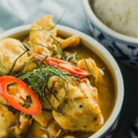 Black Pepper Curry (Gaeng Kua) · Flavors of Thai chili, black pepper, turmeric, lemongrass and shrimp paste. Served with minc...