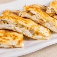 Chicken & Cheese Quesadilla Kids · 4 pieces flour tortilla with chicken & melted cheese.