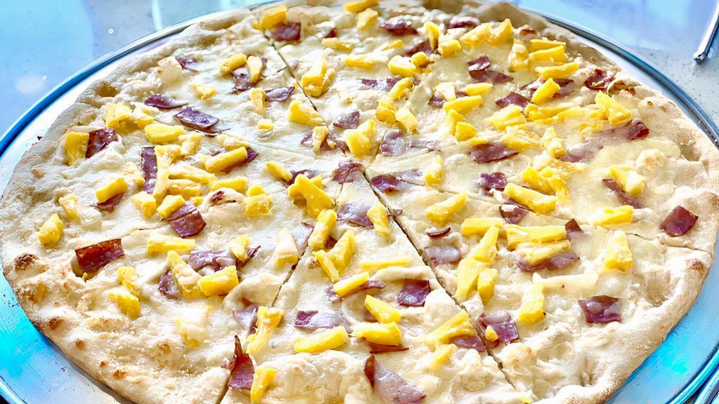 Hawaiian Pizza · With ham and pineapple.