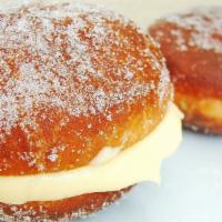 Bola De Berlim - Creme Pasteleiro · Traditional Portuguese Donut filled with Vanilla Custard