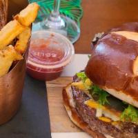 Bistro Burger With Fries · 