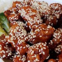 Sesame Chicken Lunch Special · Hot and spicy.