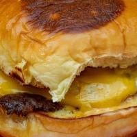 Cheeseburger · Single patty, 100% fresh beef burger served with American cheese, grilled onions, pickles an...