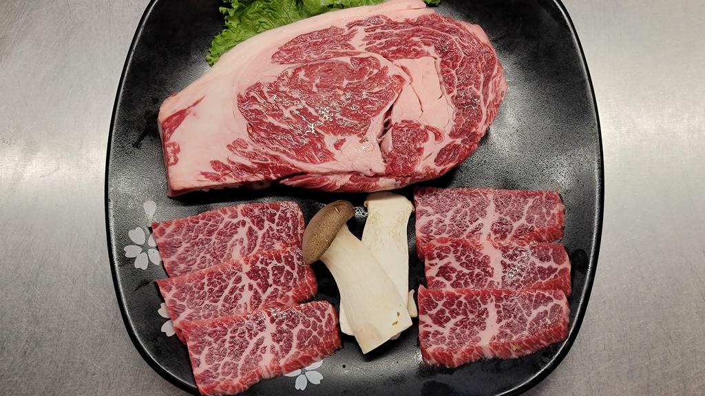Noon/ Snow Flower Kalbi Combo · 1 Lb Prime Fresh Cut Rib Eye and Snow Short Ribs. More Marbled and Juicier. 
Approx. 2 Servings