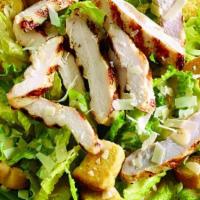Ensalada Con Pollo · Chicken salad.